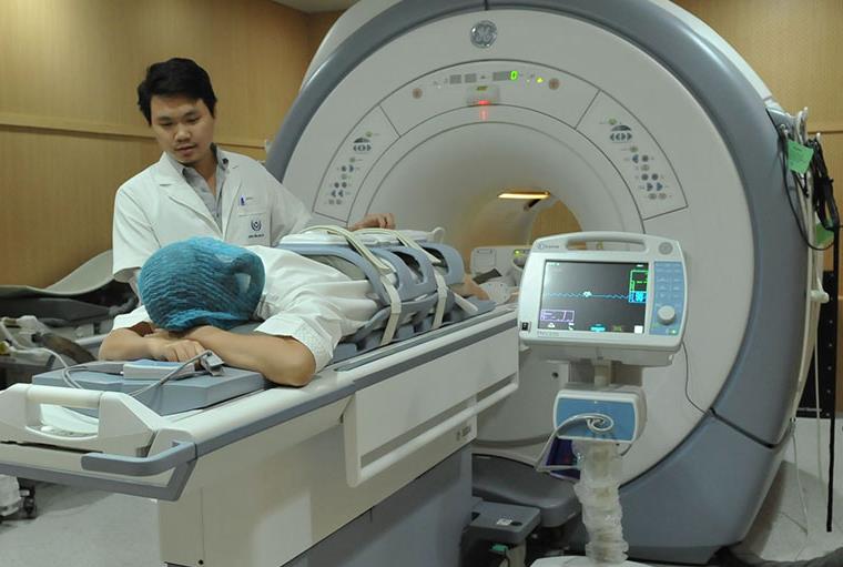 chụp cộng hưởng từ MRI