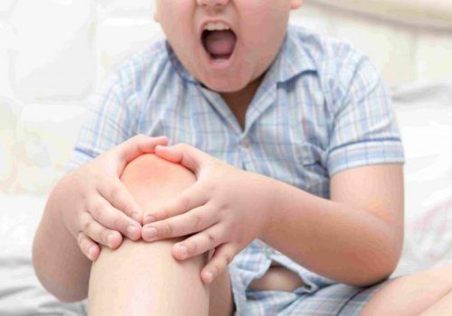 đau khớp gối ở trẻ em